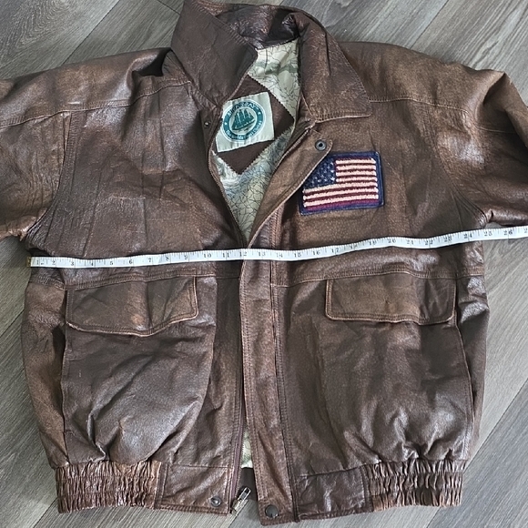 Men's Distressed Brown Leather Bomber Jacket with Flag Patch - Picture 10 of 13